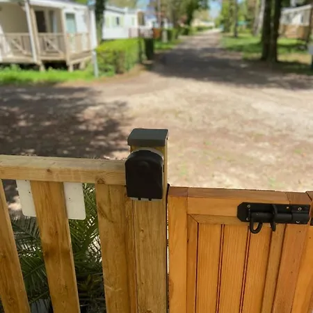 Kemp Mobil Climatise 6 Personnes Dans 3* Tohapi A *